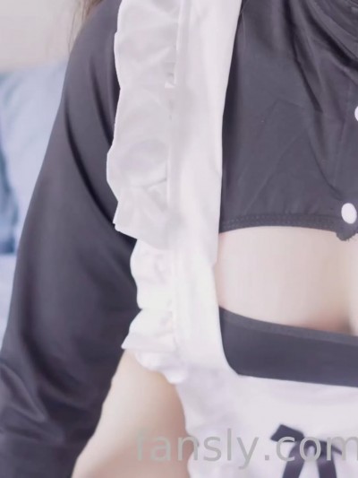 Unknown Cosplayer – Maid