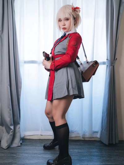 Tokar – Nishikigi Chisato