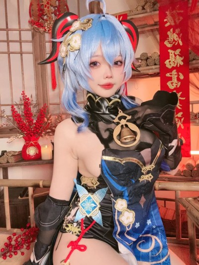 小瑶幺幺 – 原神海灯节礼服单人版