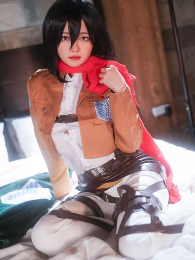 Arty Huang (Arty亚缇) – Mikasa Ackerman