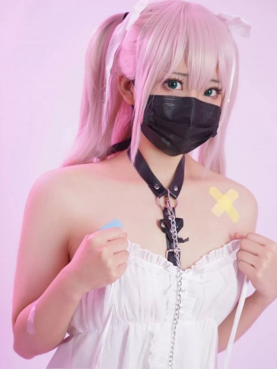 三无皮卡喵_(San_wu_pika_miao)_cosplay_Hatsune_Miku_-_Vocaloid