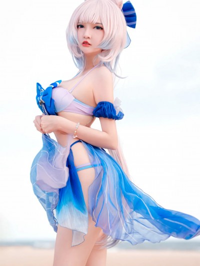 Unknown Cosplayer cosplay Kokomi Bikini – Genshin Impact