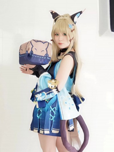 ぬるぬるローション猫又宅配ち〇ぽイジリご奉仕コスプレ风俗SEX【原〇 绮良々】